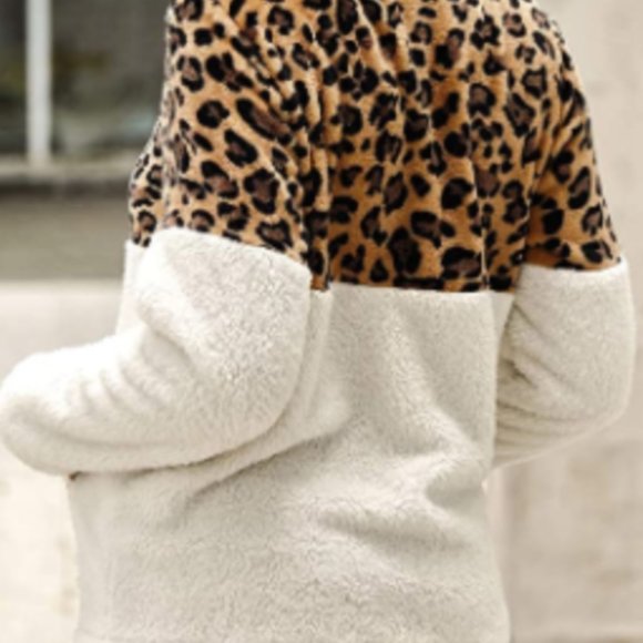 Sherpa Cheetah Print Sweatshirt - Picture 2 of 6